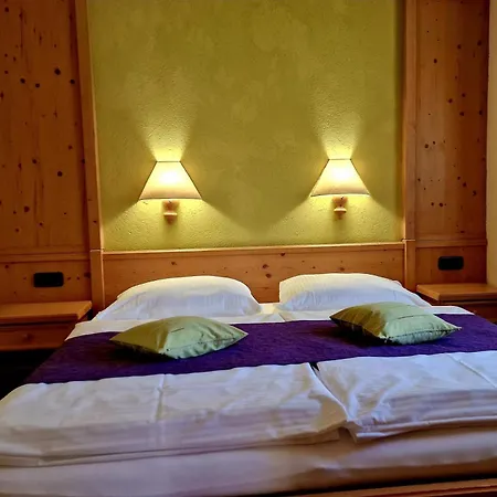 Landgasthof Trattnig Schiefling am See Room photo